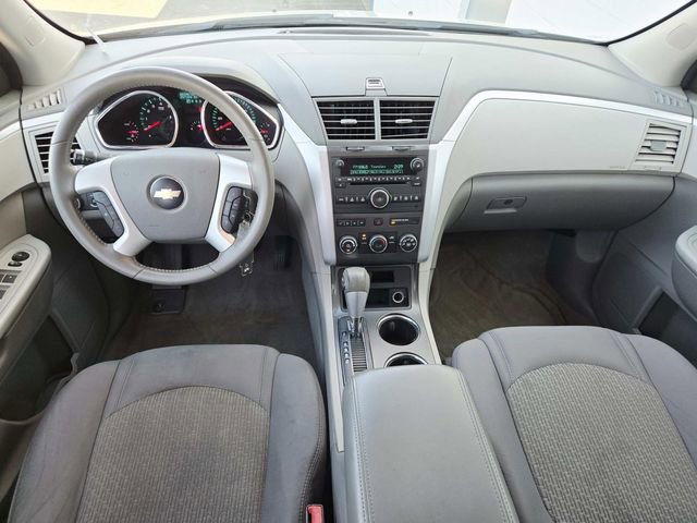 Used 2010 Chevrolet Traverse LT w/ Personal Connectivity Package FWD image 6