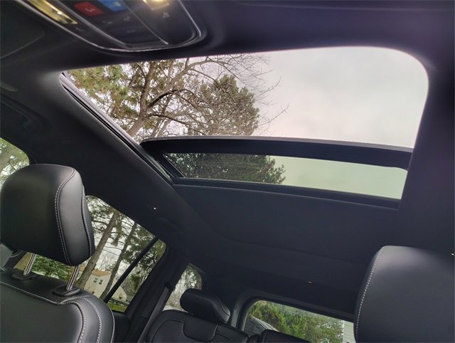 New 2025 Jeep Grand Cherokee Limited w/ Trailer Tow Package image 5