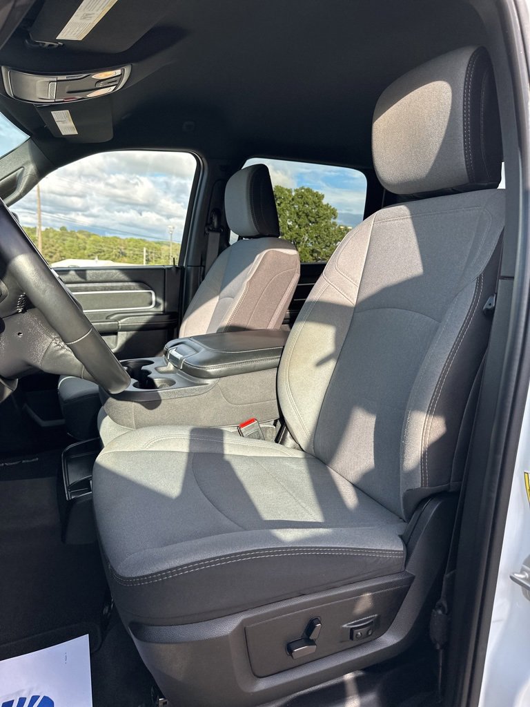 Used 2024 RAM 2500 Big Horn image 11