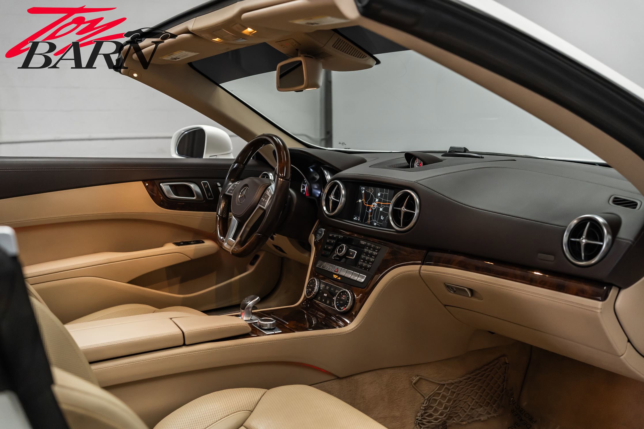 Used 2015 Mercedes-Benz SL 550 image 53