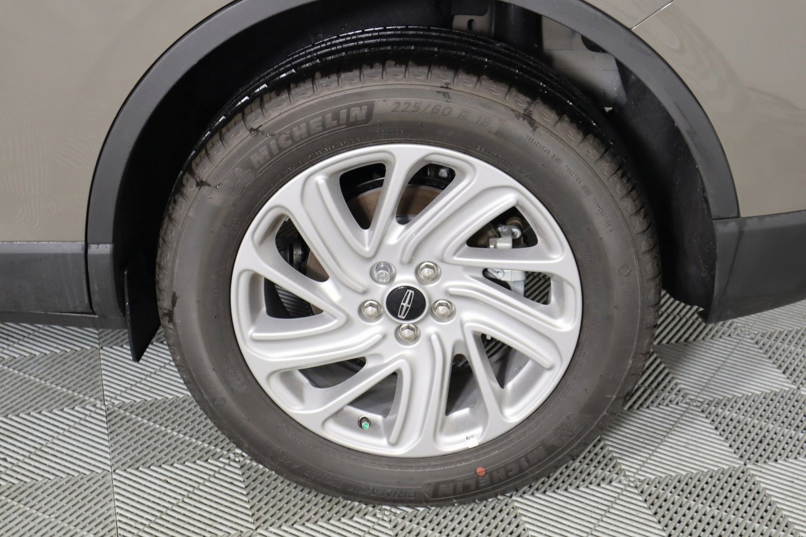 New 2025 Lincoln Corsair FWD image 19