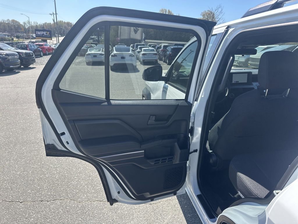 Used 2025 Toyota 4Runner SR5 image 26