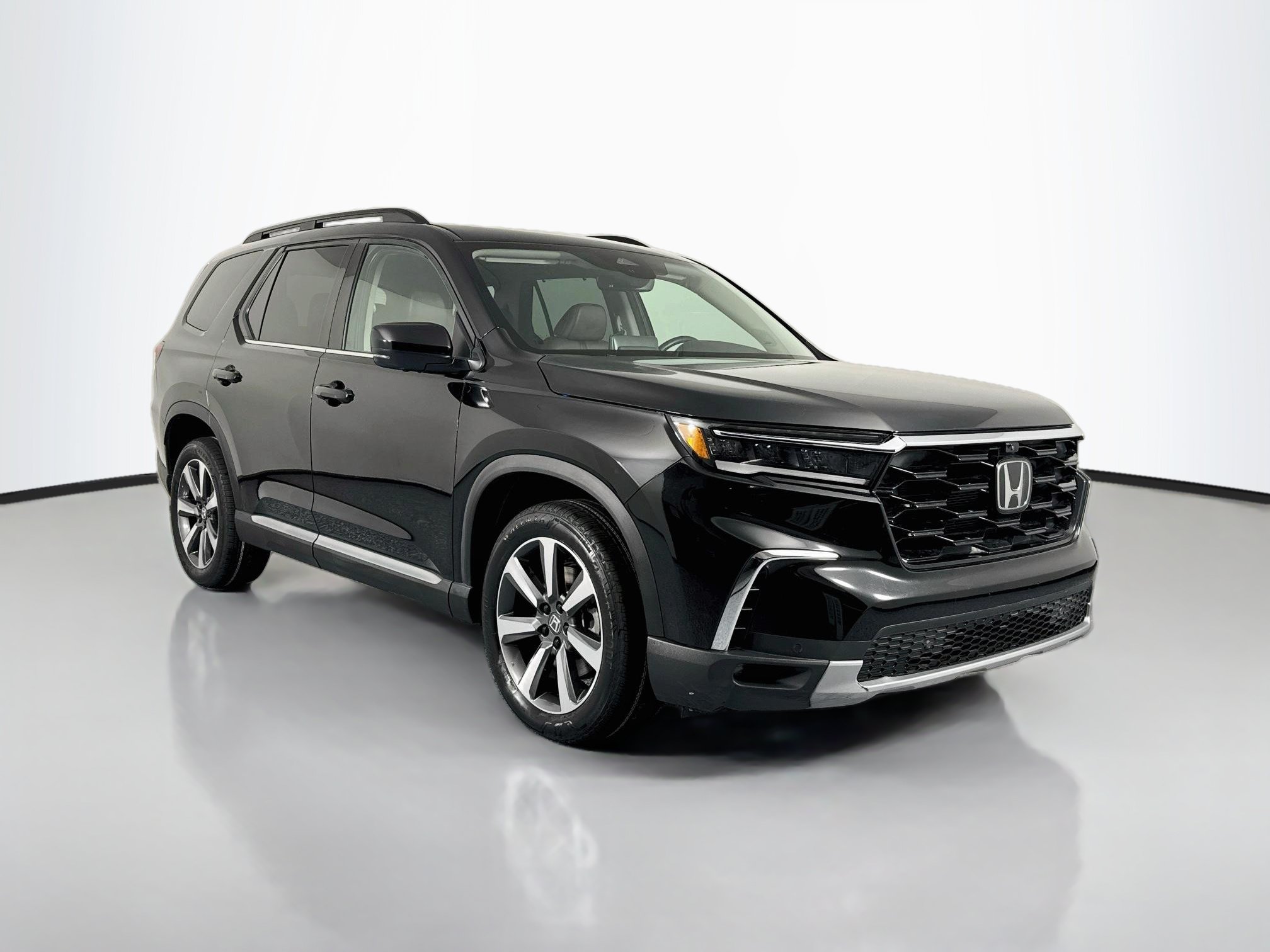 Certified 2023 Honda Pilot Elite image 3