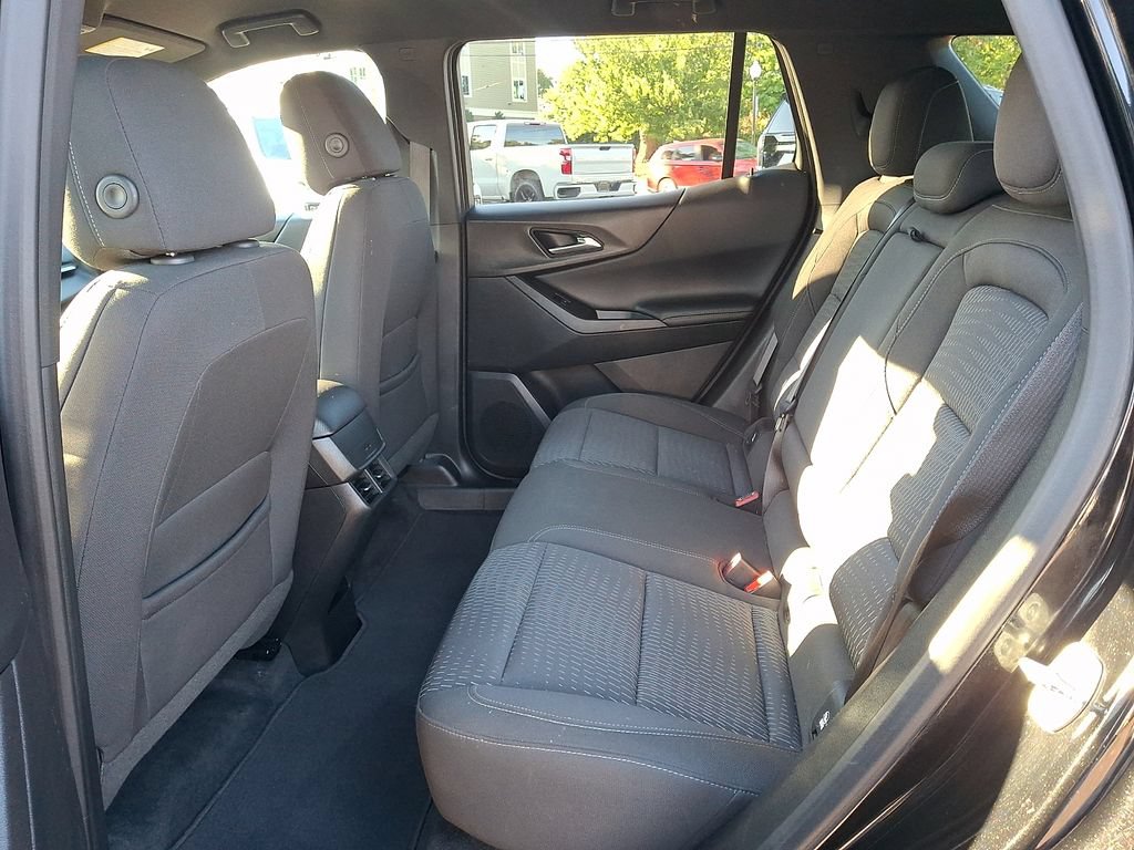 Used 2025 Chevrolet Equinox LT FWD image 10