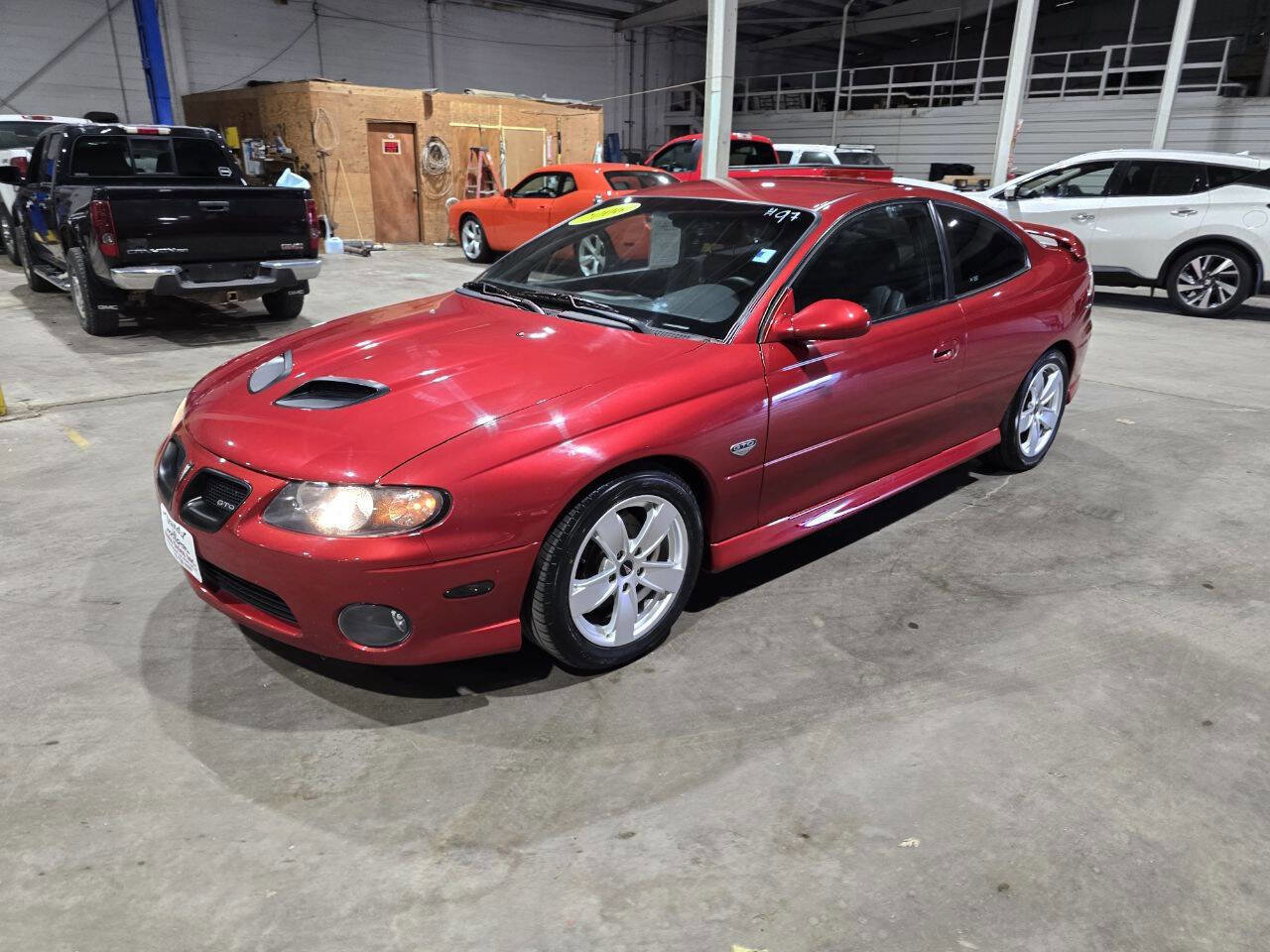 Used 2006 Pontiac GTO image 2