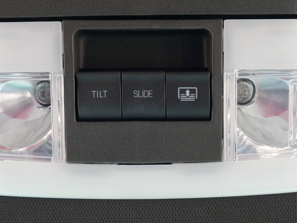 Used 2014 Ford Explorer Limited w/ Equipment Group 302A AWD/4WD image 49