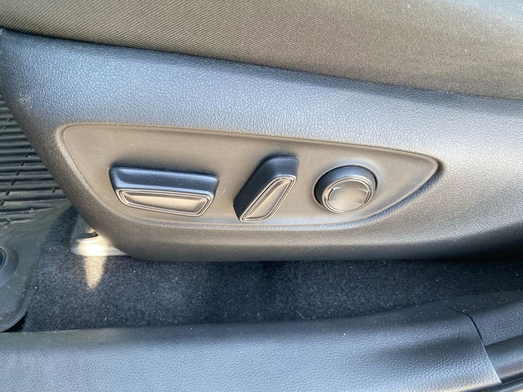 Used 2024 Toyota RAV4 XLE image 15