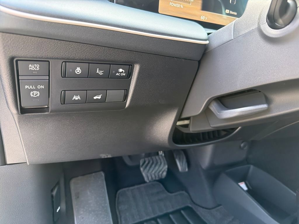 New 2026 Nissan Leaf Platinum+ w/ Cargo Package (Platinum+) image 19