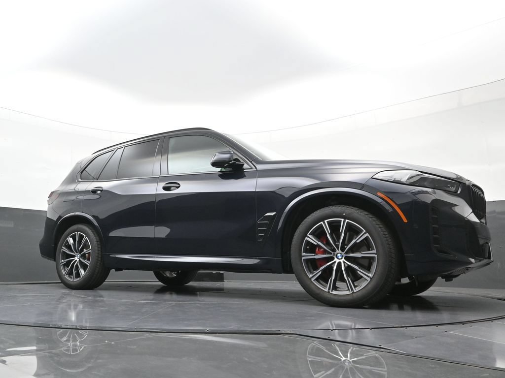 New 2026 BMW X5 xDrive40i w/ M Sport Package AWD/4WD image 23