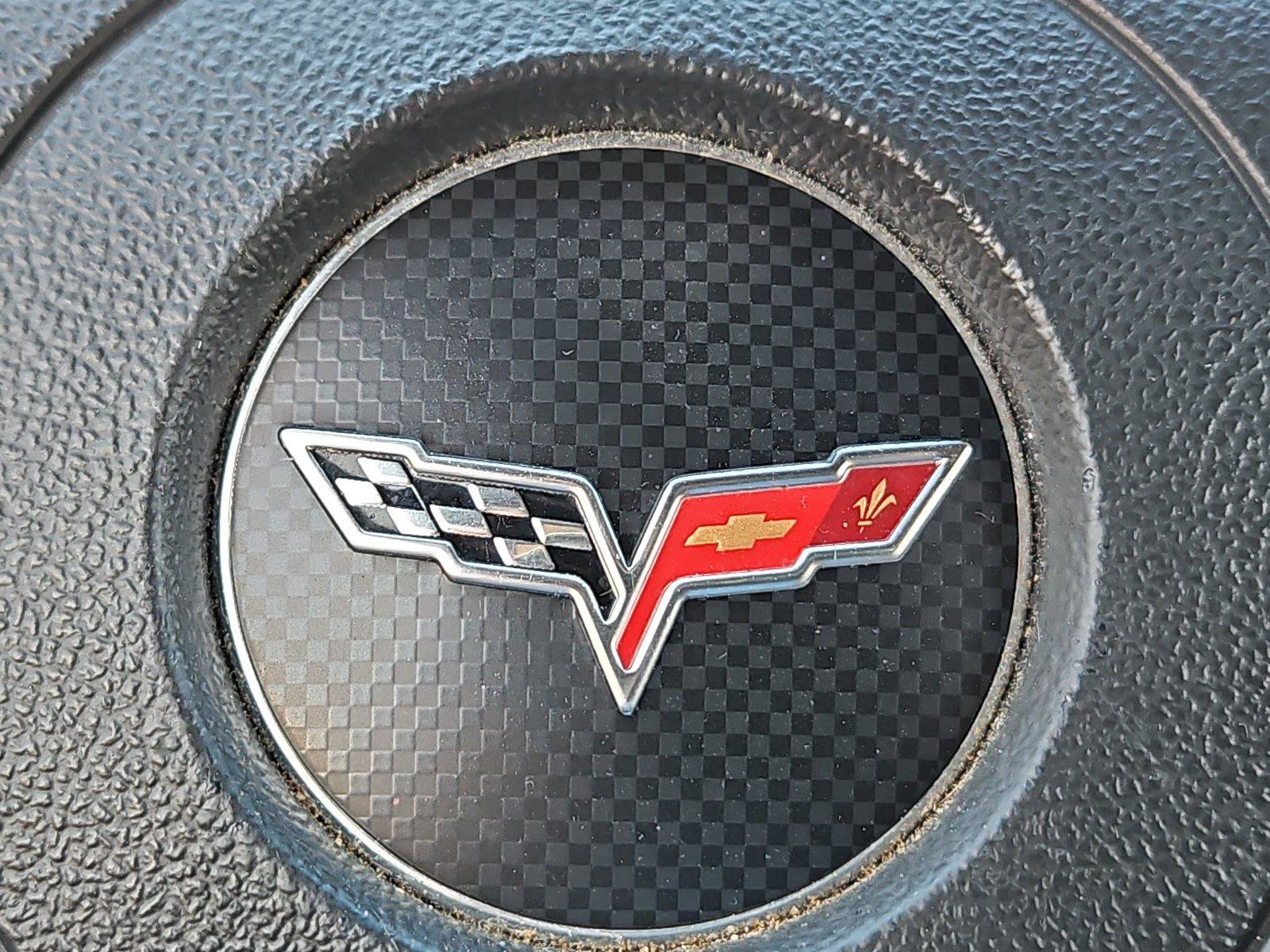 Used 2006 Chevrolet Corvette Coupe w/ Preferred Equipment Group RWD image 29