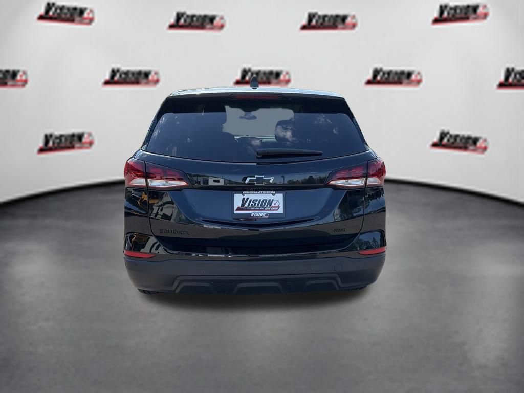 Used 2024 Chevrolet Equinox LS w/ LS Convenience Package AWD/4WD image 7