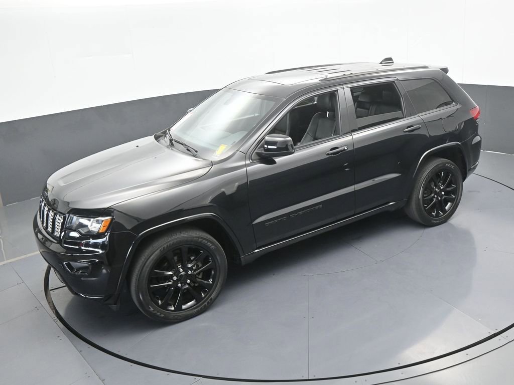 Used 2020 Jeep Grand Cherokee Altitude image 48