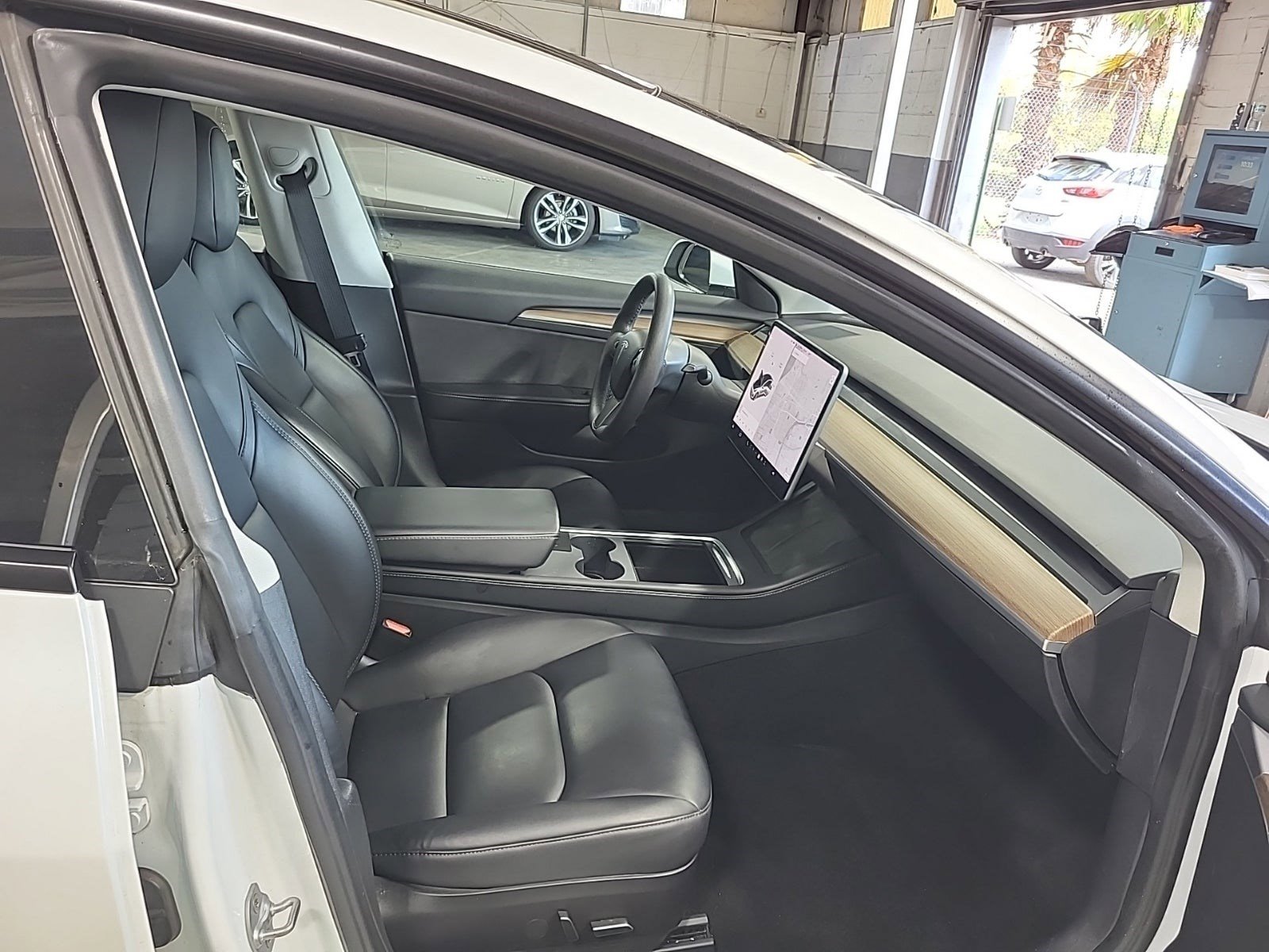 Used 2021 Tesla Model 3 Standard Range Plus image 11