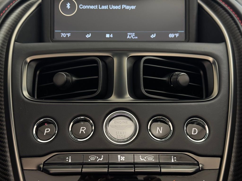 Used 2023 Aston Martin DB11 Volante image 31