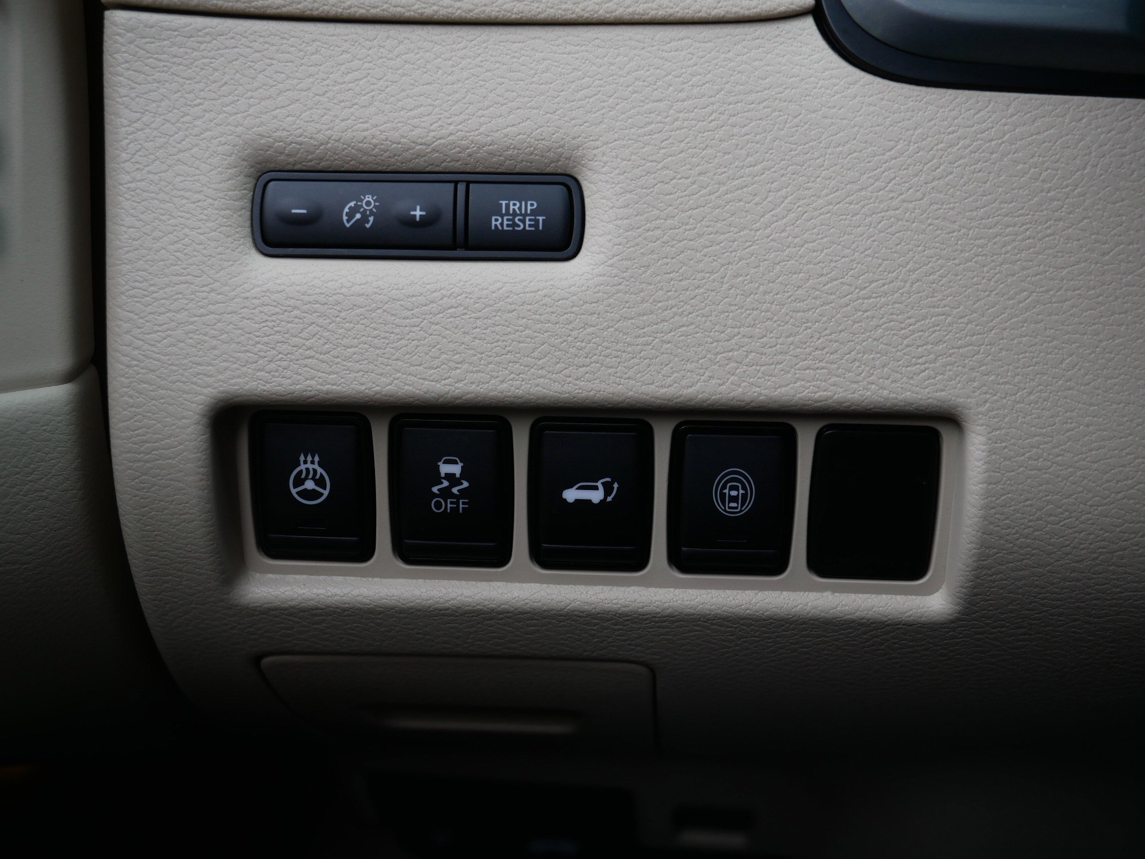 Certified 2024 Nissan Murano Platinum w/ Cargo Package image 26