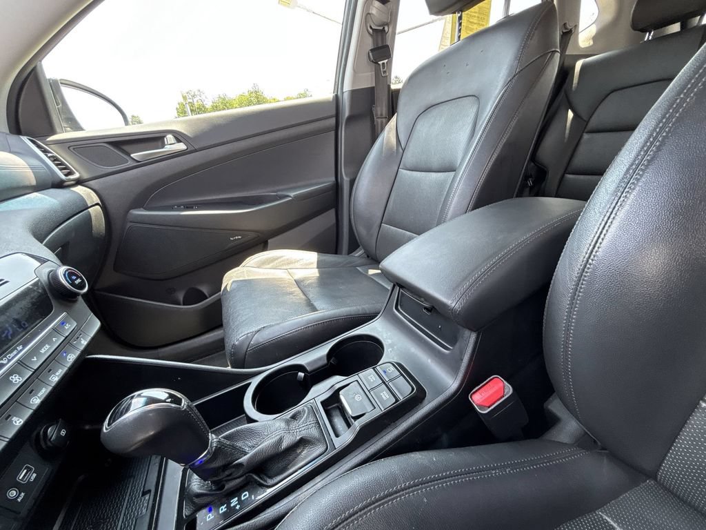 Used 2021 Hyundai Tucson Limited w/ Cargo Package FWD image 22