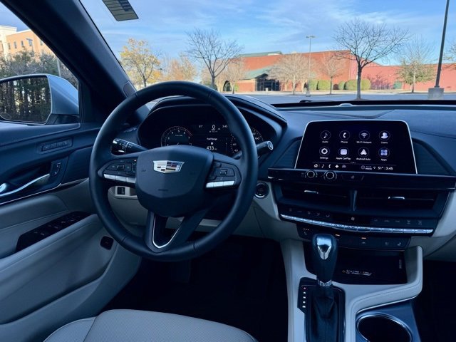 Certified 2025 Cadillac CT4 Premium Luxury image 19