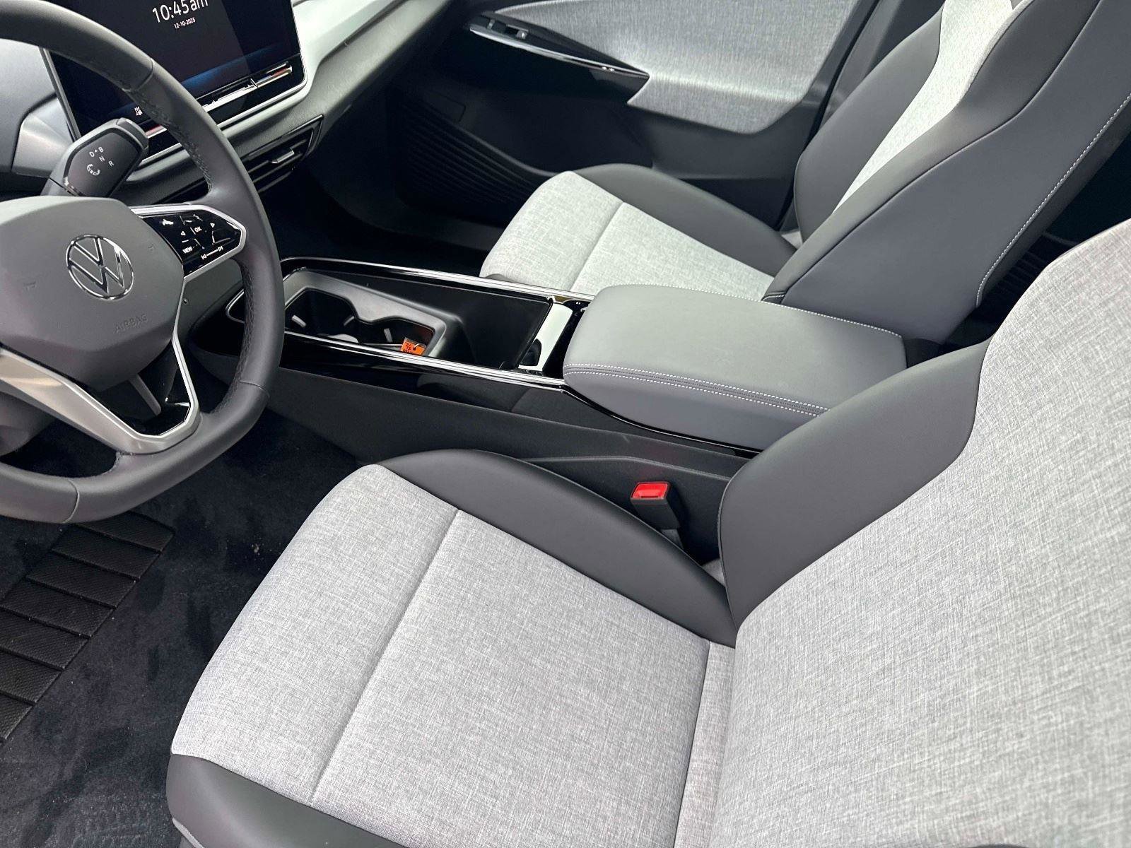 New 2025 Volkswagen ID.4 Pro AWD/4WD image 21