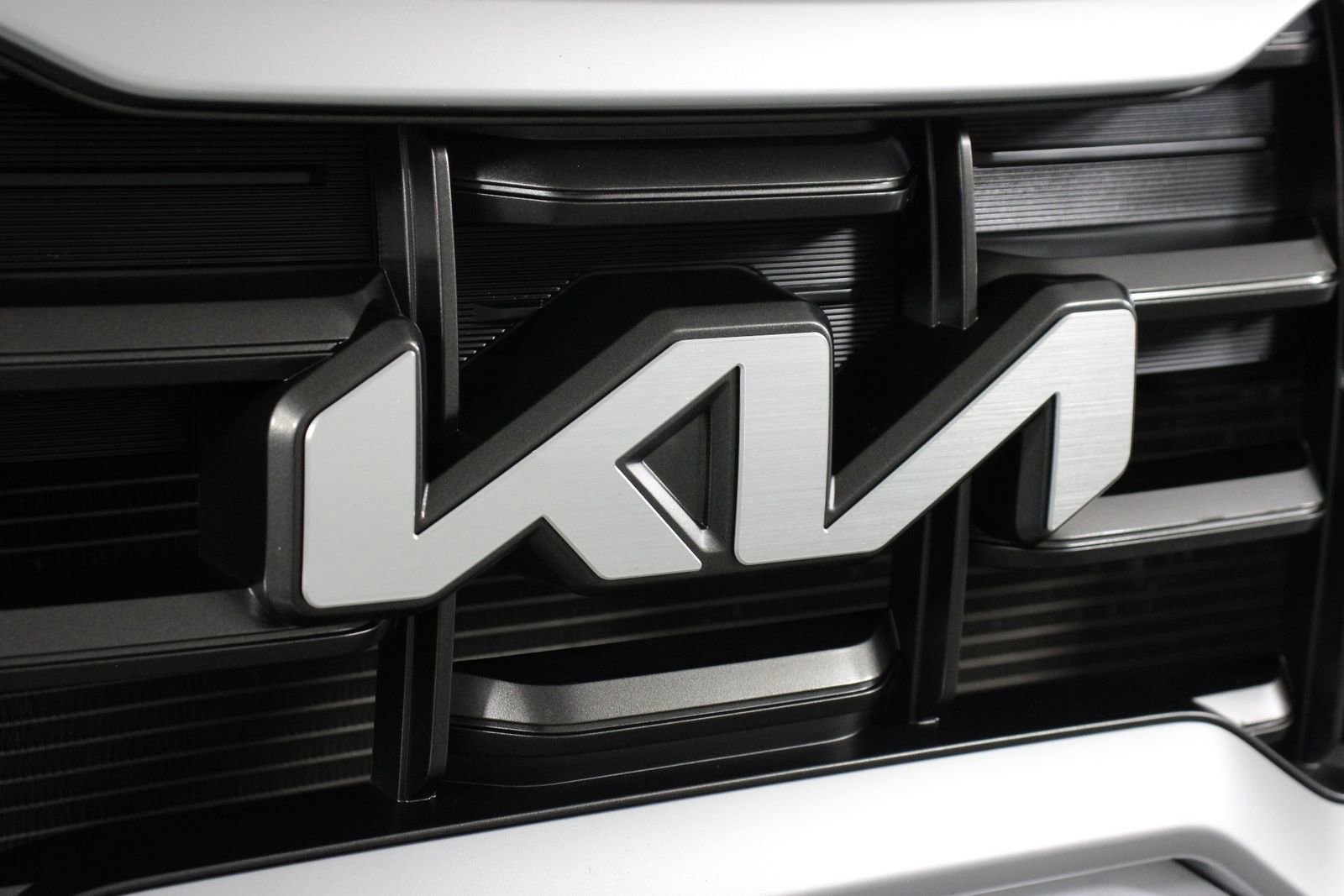 Used 2023 Kia Telluride S image 25