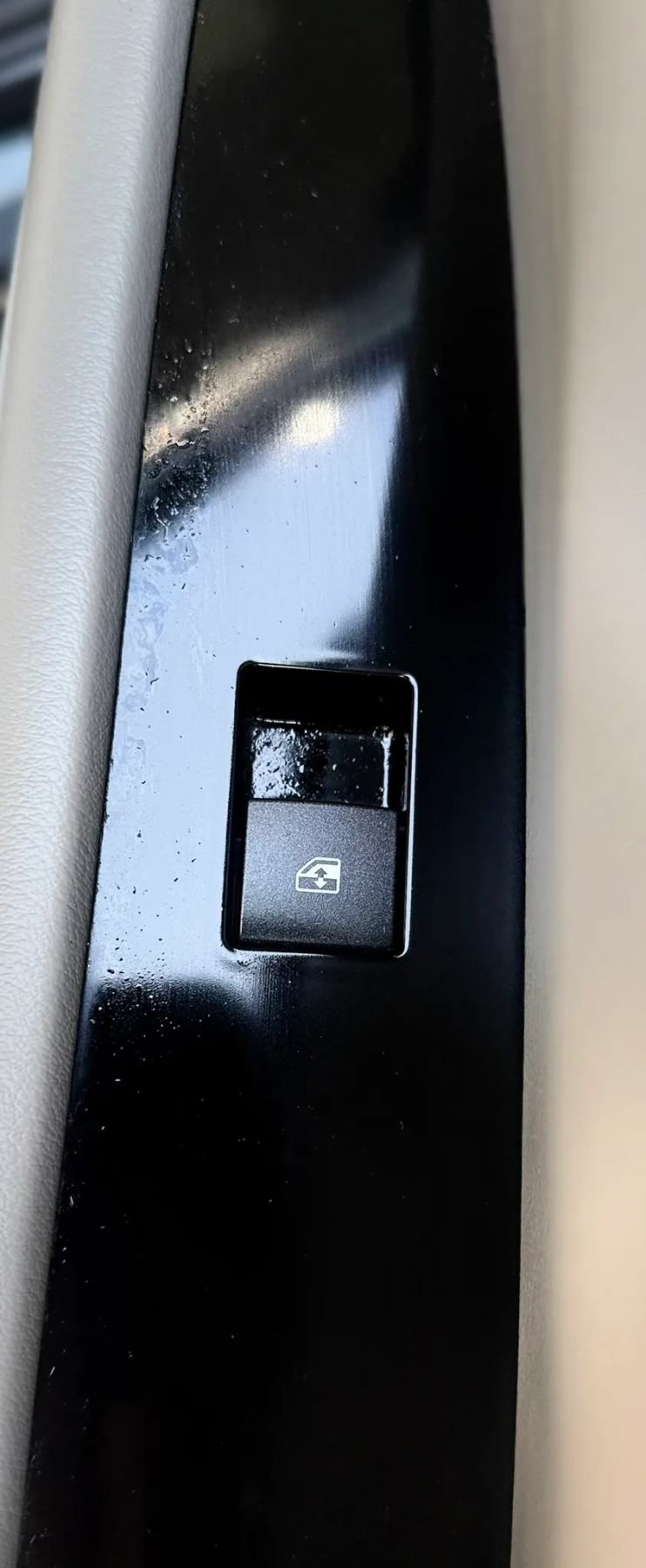 Used 2013 Cadillac XTS Luxury w/ Driver Awareness Package FWD image 35