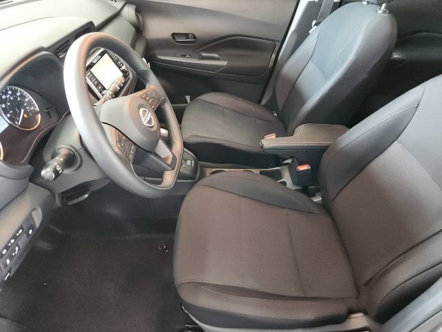 Used 2025 Nissan Kicks Play S FWD image 9