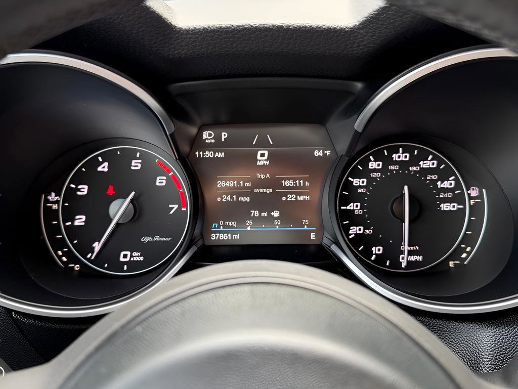 Used 2022 Alfa Romeo Stelvio Sprint RWD image 40