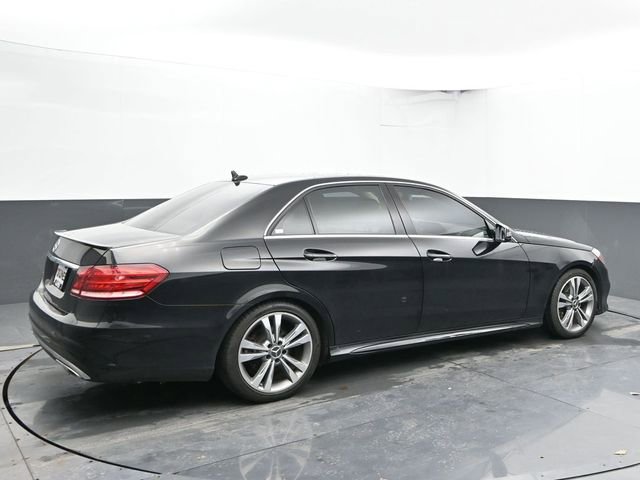 Used 2016 Mercedes-Benz E 350 4MATIC Sedan image 9