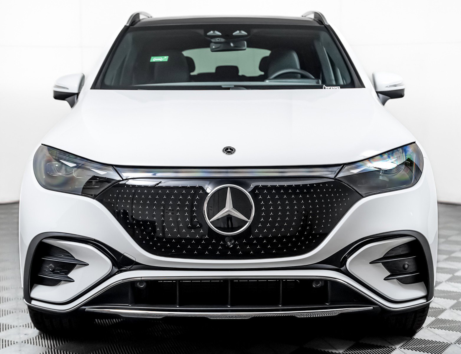 New 2026 Mercedes-Benz EQE 320 4MATIC SUV image 5