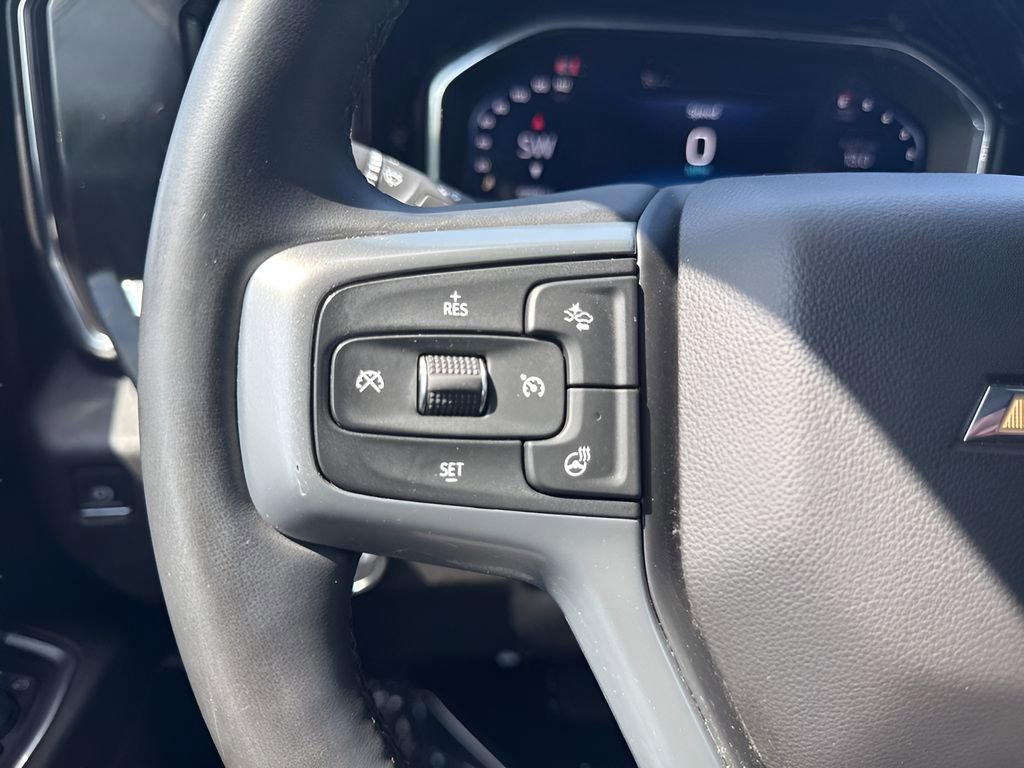 Used 2025 Chevrolet Silverado 1500 LT image 14