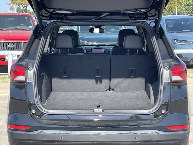 Used 2023 Chevrolet Equinox Premier FWD image 27