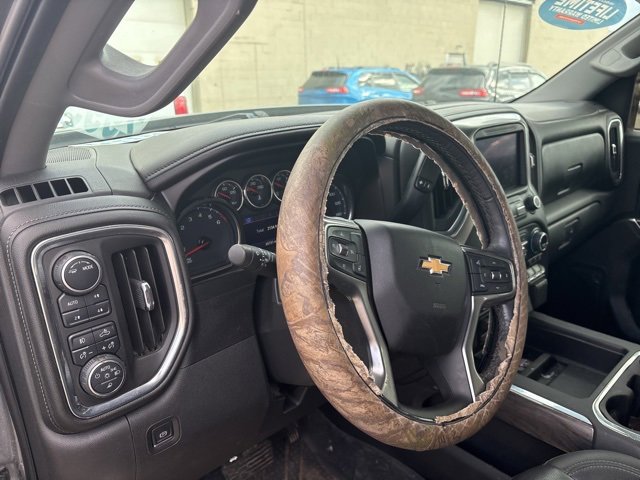 Used 2021 Chevrolet Silverado 1500 LTZ w/ Z71 Off-Road Package image 6