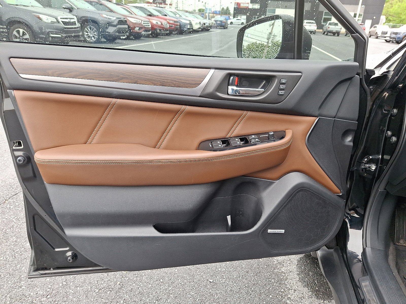 Used 2018 Subaru Outback 2.5i Touring AWD/4WD image 14