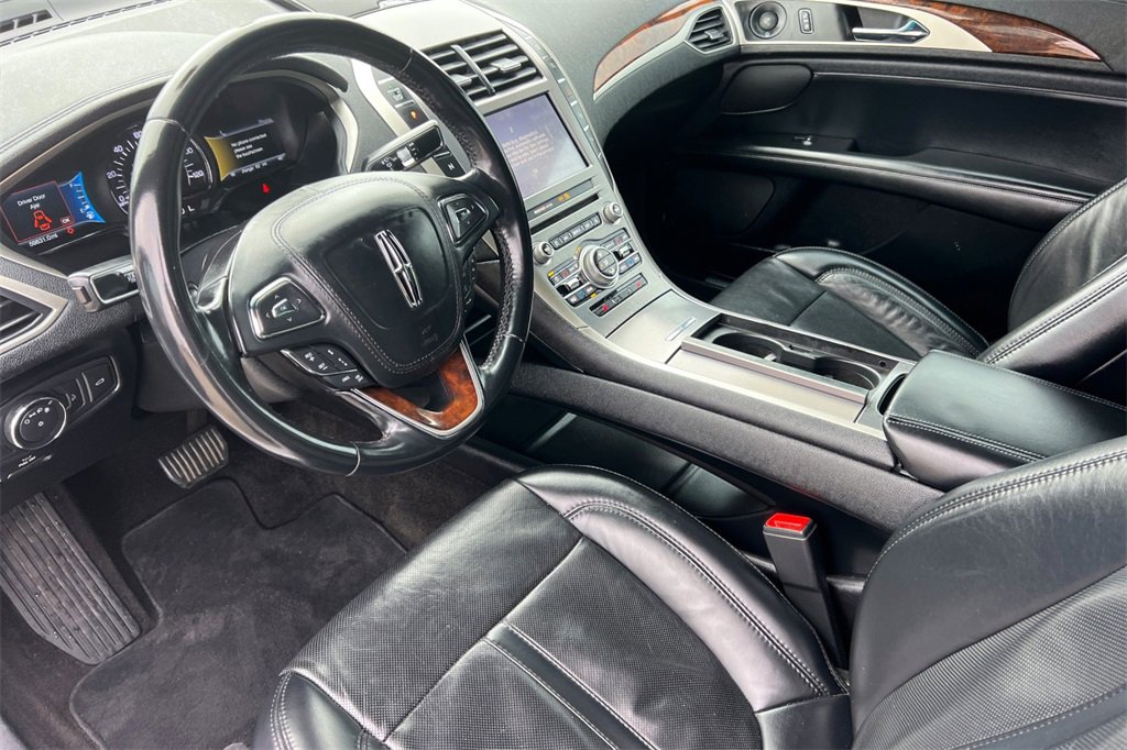 Used 2020 Lincoln MKZ Reserve image 12