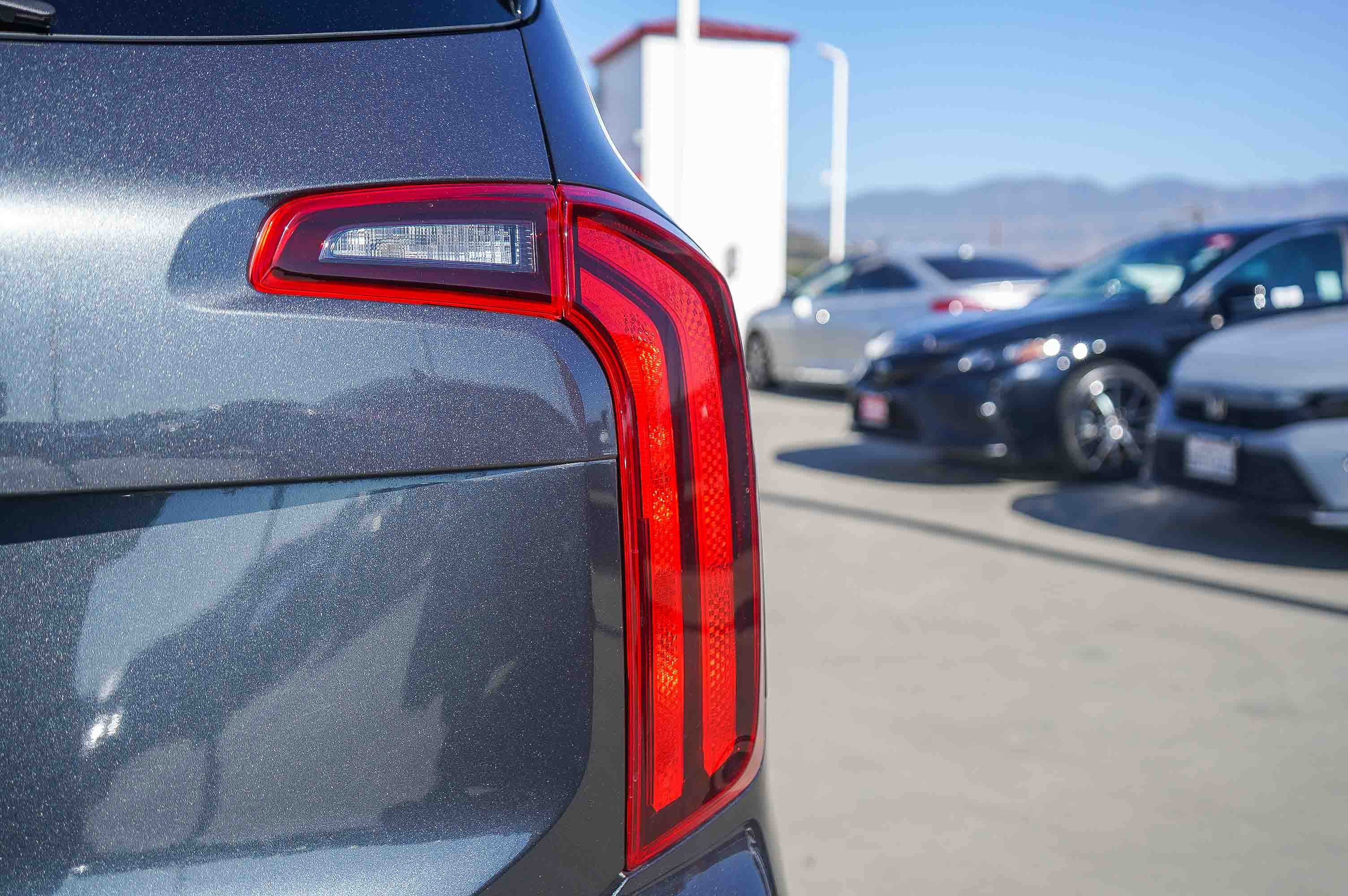 Used 2024 Kia Telluride LX image 10