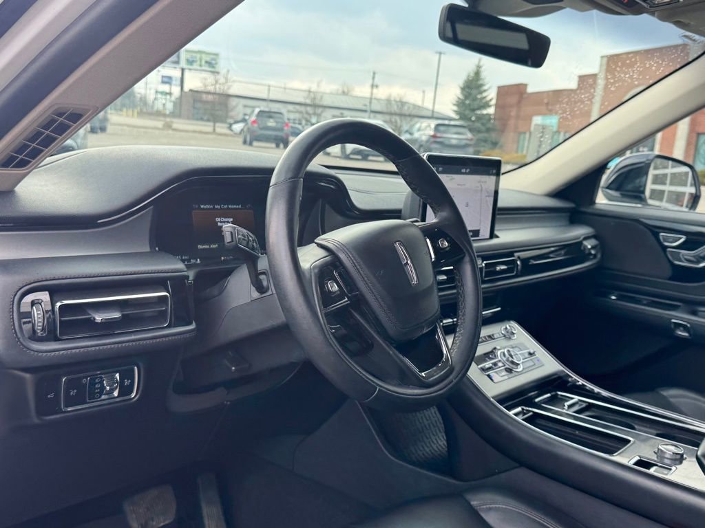 Used 2023 Lincoln Aviator AWD w/ Elements Package image 13