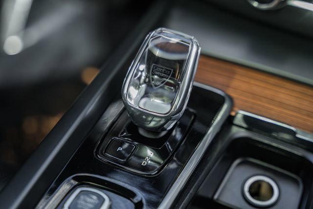 Used 2024 Volvo XC60 T8 Ultimate w/ Protection Package Premier image 24