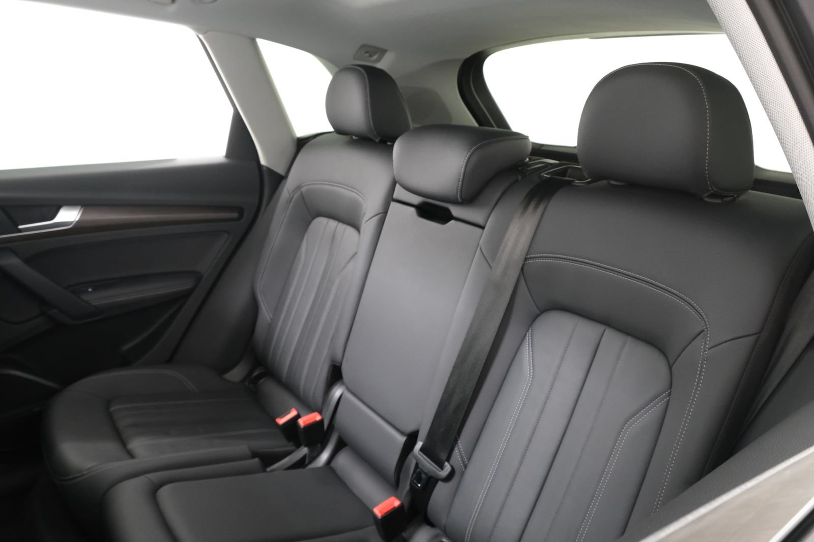 Used 2022 Audi Q5 2.0T Premium Plus w/ Premium Plus Package AWD/4WD image 34