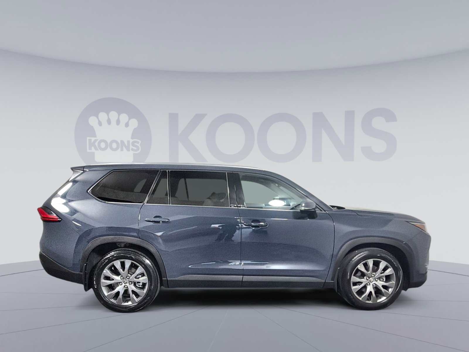 Used 2024 Toyota Grand Highlander XLE image 8