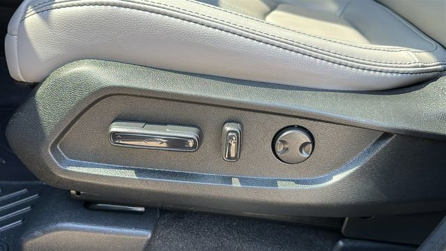 Used 2023 Honda Pilot Touring image 10