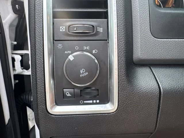 Used 2018 RAM 1500 Big Horn AWD/4WD image 37
