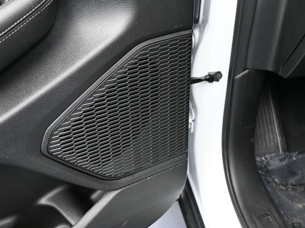 Used 2024 Jeep Grand Cherokee L Laredo image 13