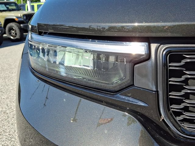 Used 2023 Jeep Grand Cherokee L Limited w/ Black Appearance Package AWD/4WD image 9