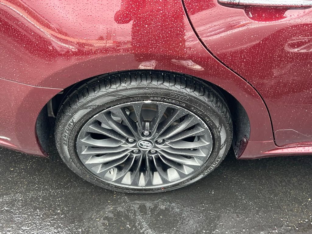 Used 2016 Toyota Avalon Touring image 6