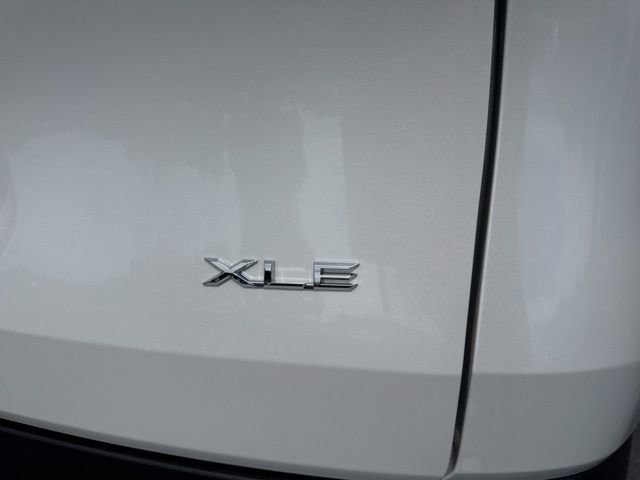 Used 2024 Toyota Grand Highlander AWD image 10