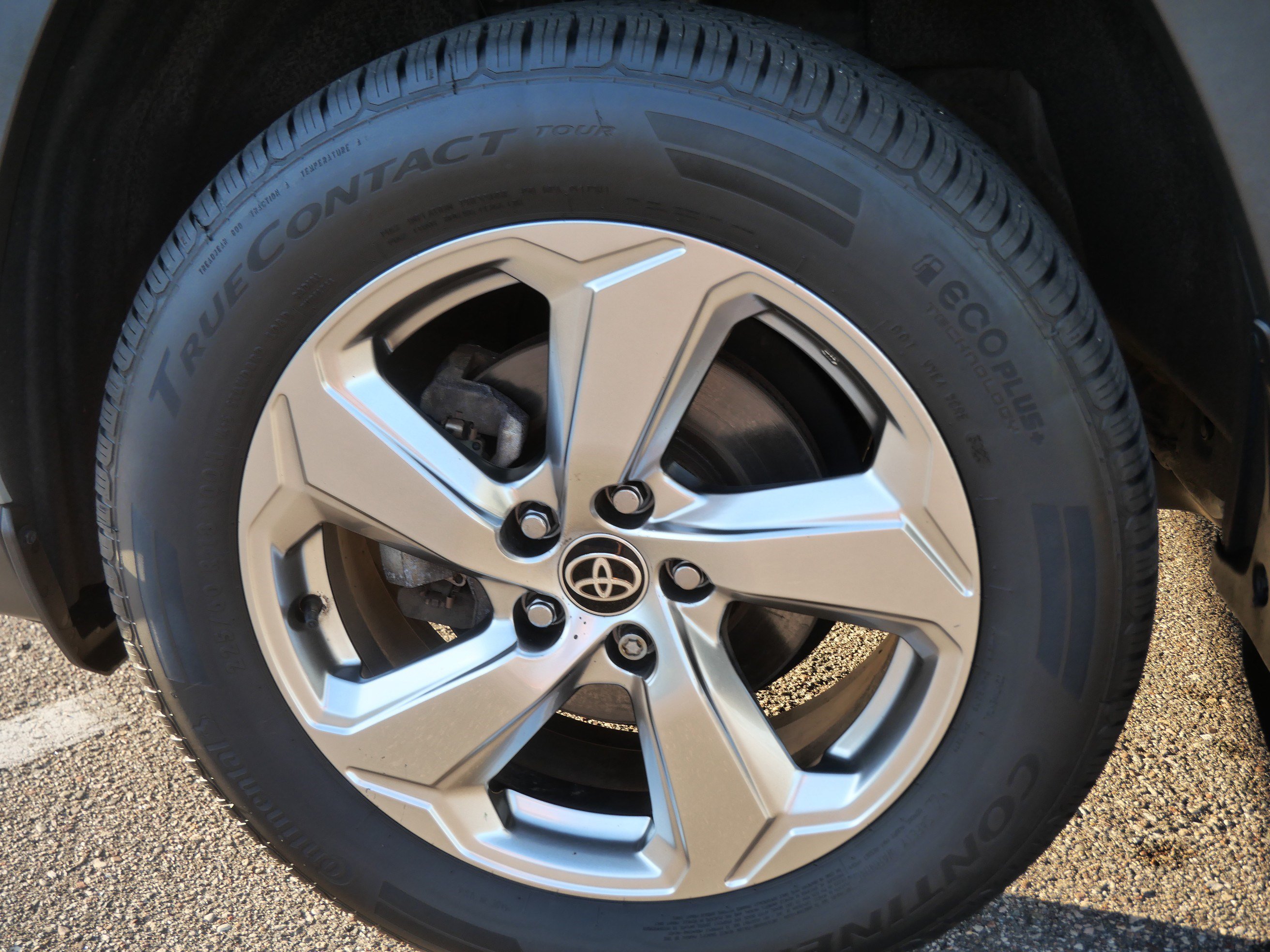 Certified 2021 Toyota RAV4 XLE Premium AWD/4WD image 16