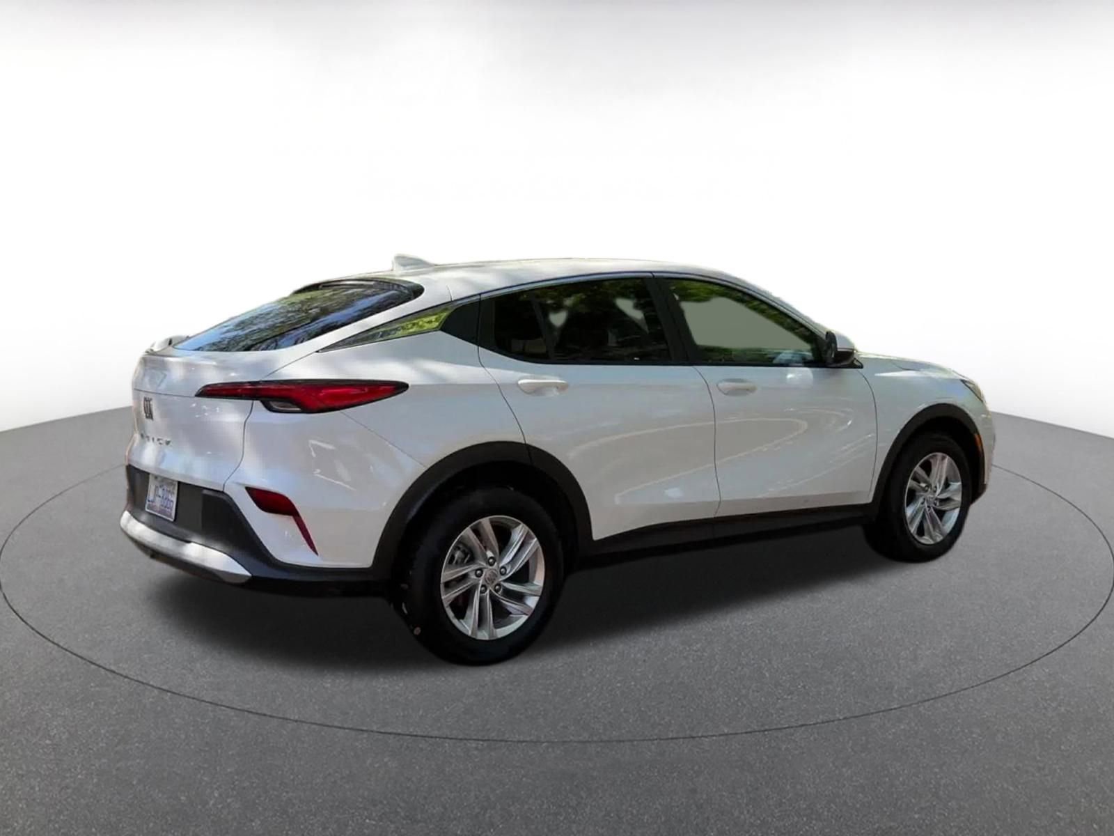 Used 2025 Buick Envista Preferred image 15