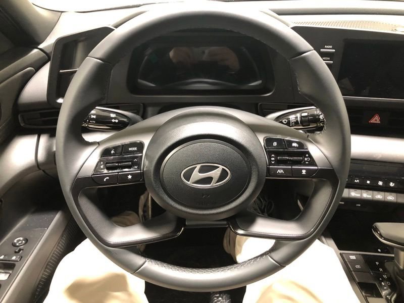 New 2026 Hyundai Elantra SEL Sport Premium FWD image 24