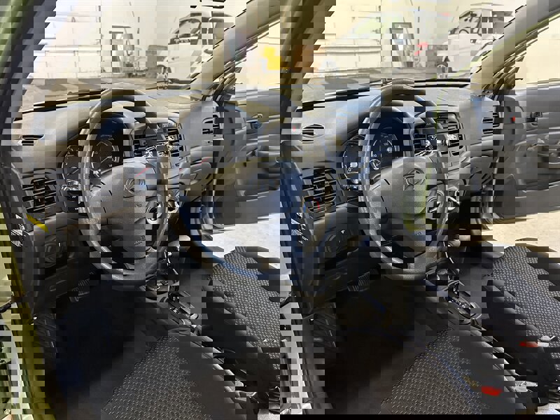 Used 2010 Hyundai Accent GS image 19