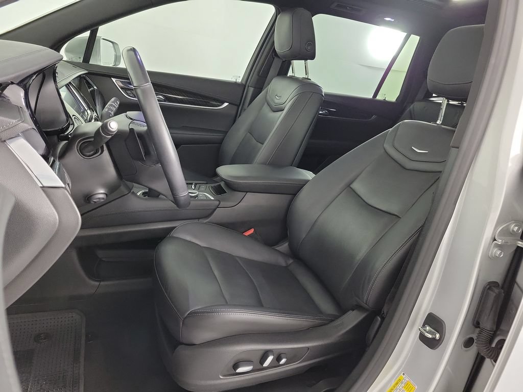 Used 2020 Cadillac XT6 Premium Luxury FWD image 18
