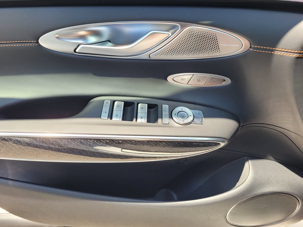 New 2026 Genesis GV70 3.5T Sport Prestige AWD/4WD image 31